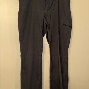 Eddie Bauer Men's Dark Gray Cargo Pants